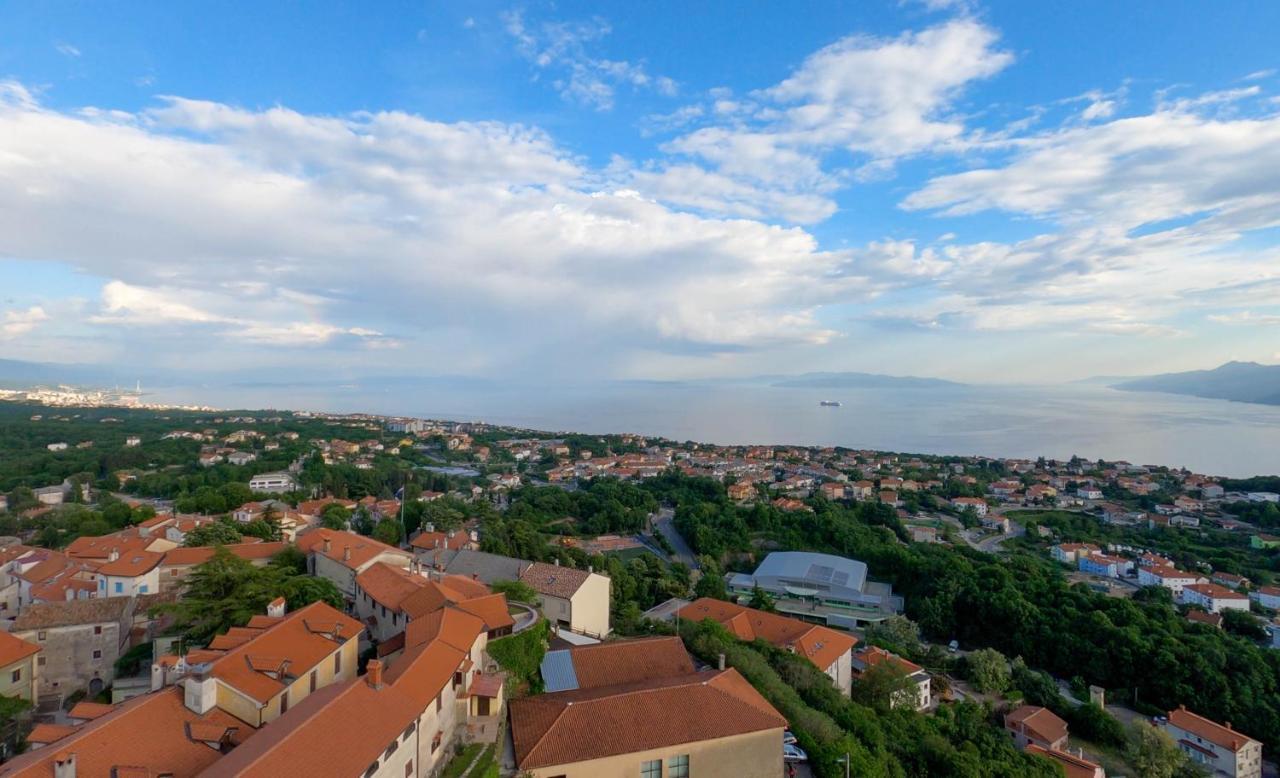 Apartmani Nad Voltun Kastav Exterior foto